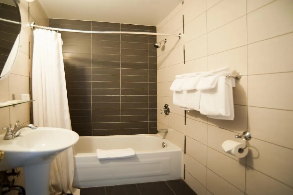Hotel Le Mirage Saint-Basile-le-Grand Canada