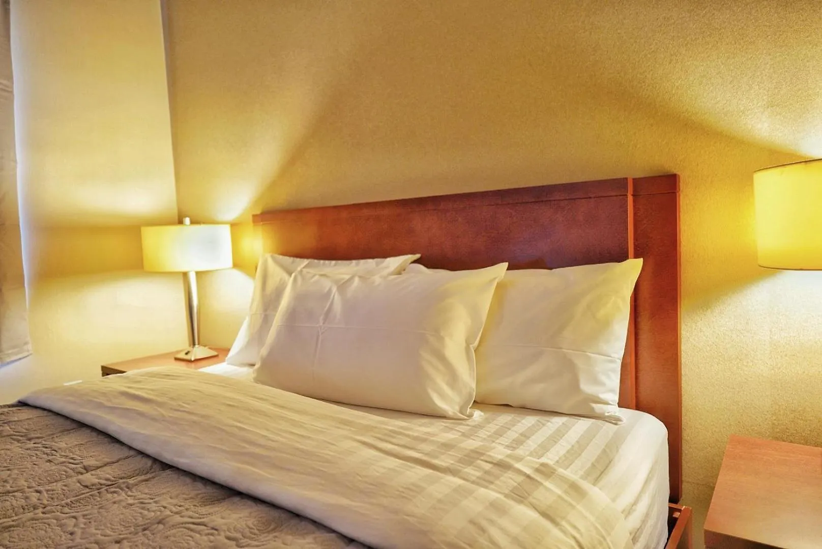 Hotel Le Mirage Saint-Basile-le-Grand 3*,  Canada